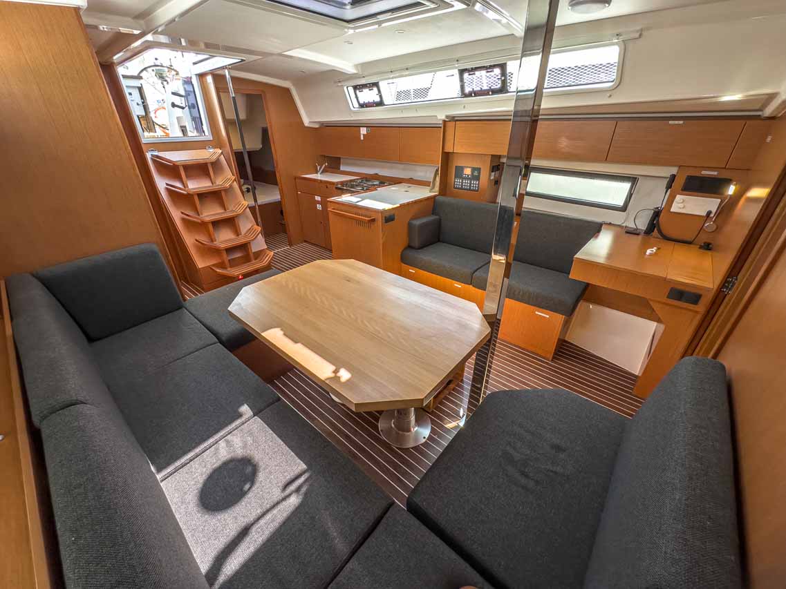 Photo #10 - Bavaria C42 (Fräulein Nora) in Pula - 37393