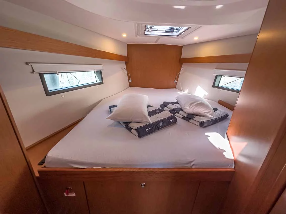 Bavaria C42 (Fräulein Nora)  - 12