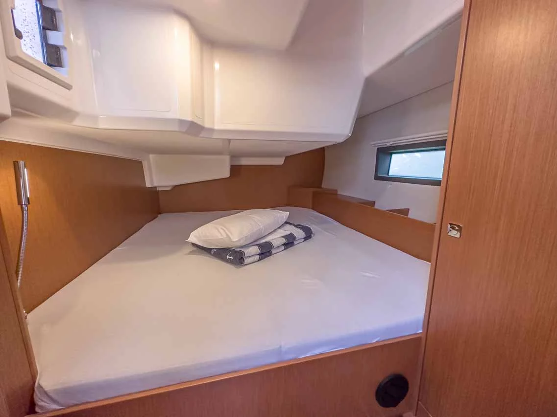 Bavaria C42 (Fräulein Nora)  - 14