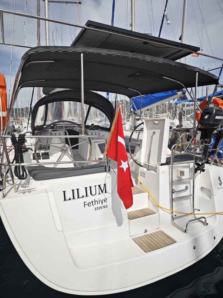 Photo #4 - Oceanis 43 Family - 4 cab. (Lilium) in Fethiye - 37444