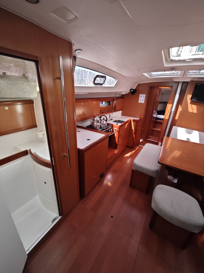 Photo #6 - Oceanis 43 Family - 4 cab. (Lilium) in Fethiye - 37444