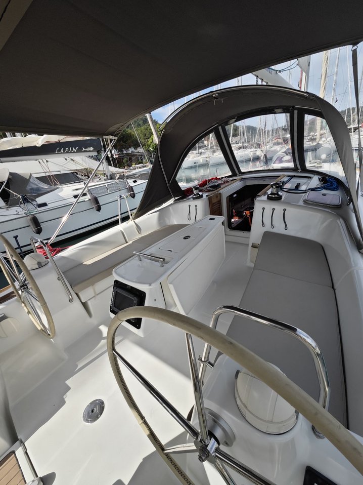 Photo #6 - Oceanis 40 (Violet) in Fethiye - 37445