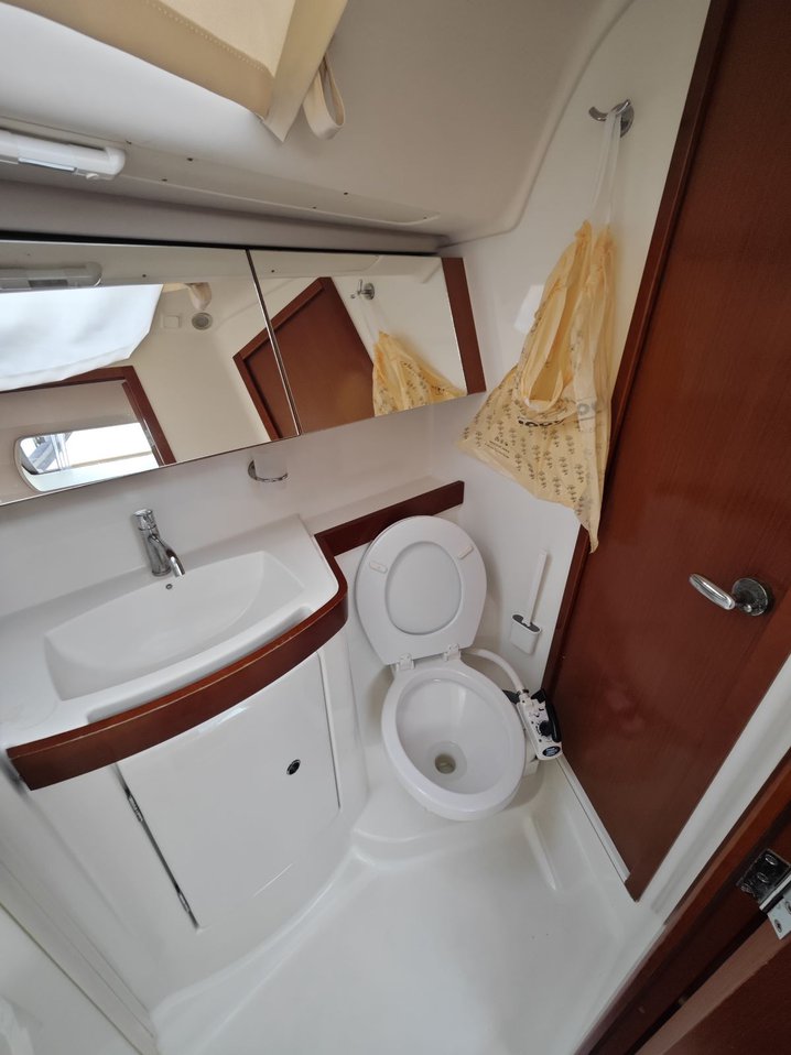 Photo #24 - Oceanis 40 (Violet) in Fethiye - 37445