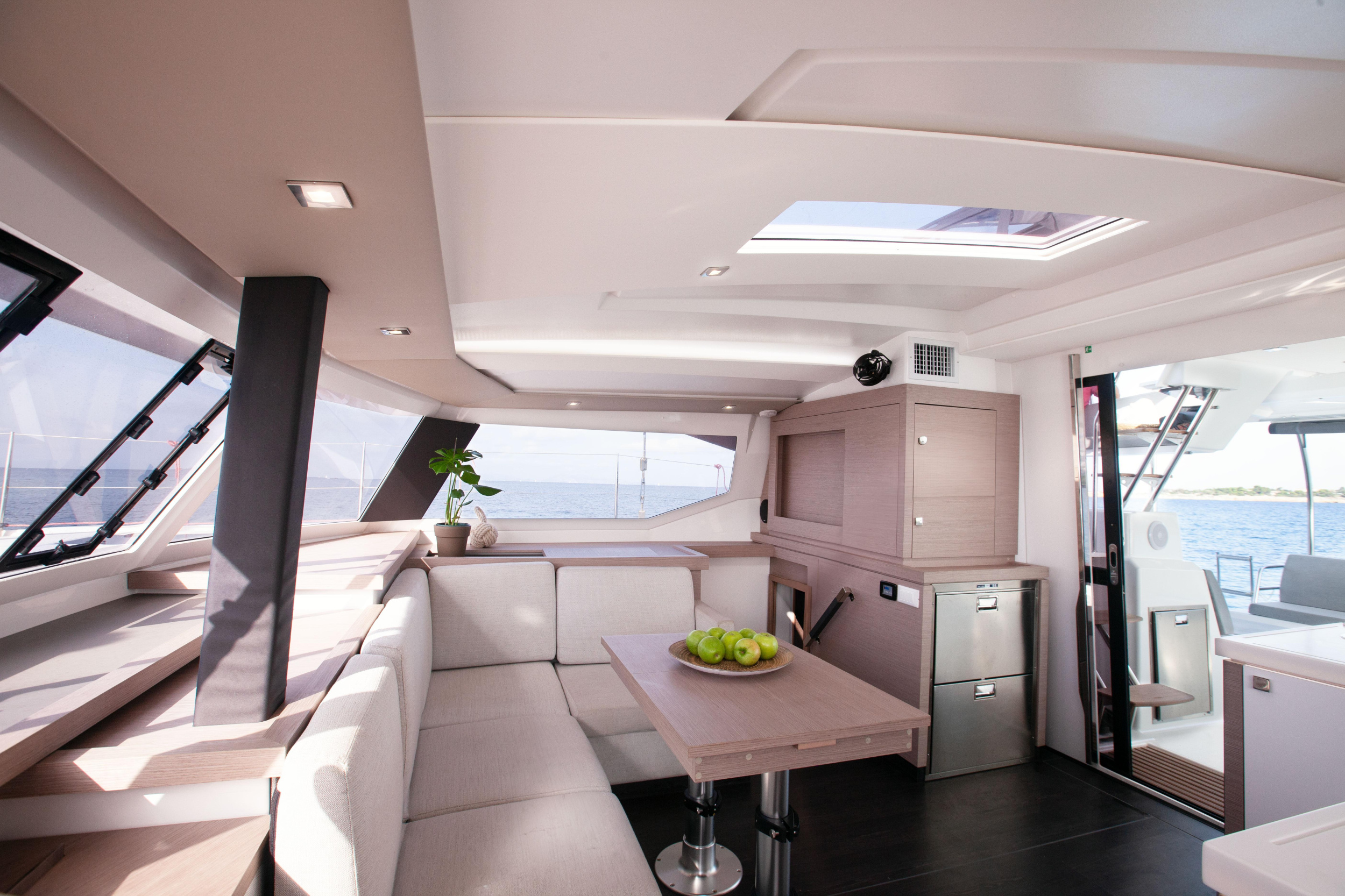 Photo #7 - Fountaine Pajot Astrea 42 - 4 + 2 cab. (Argo I) in Paros - 37449