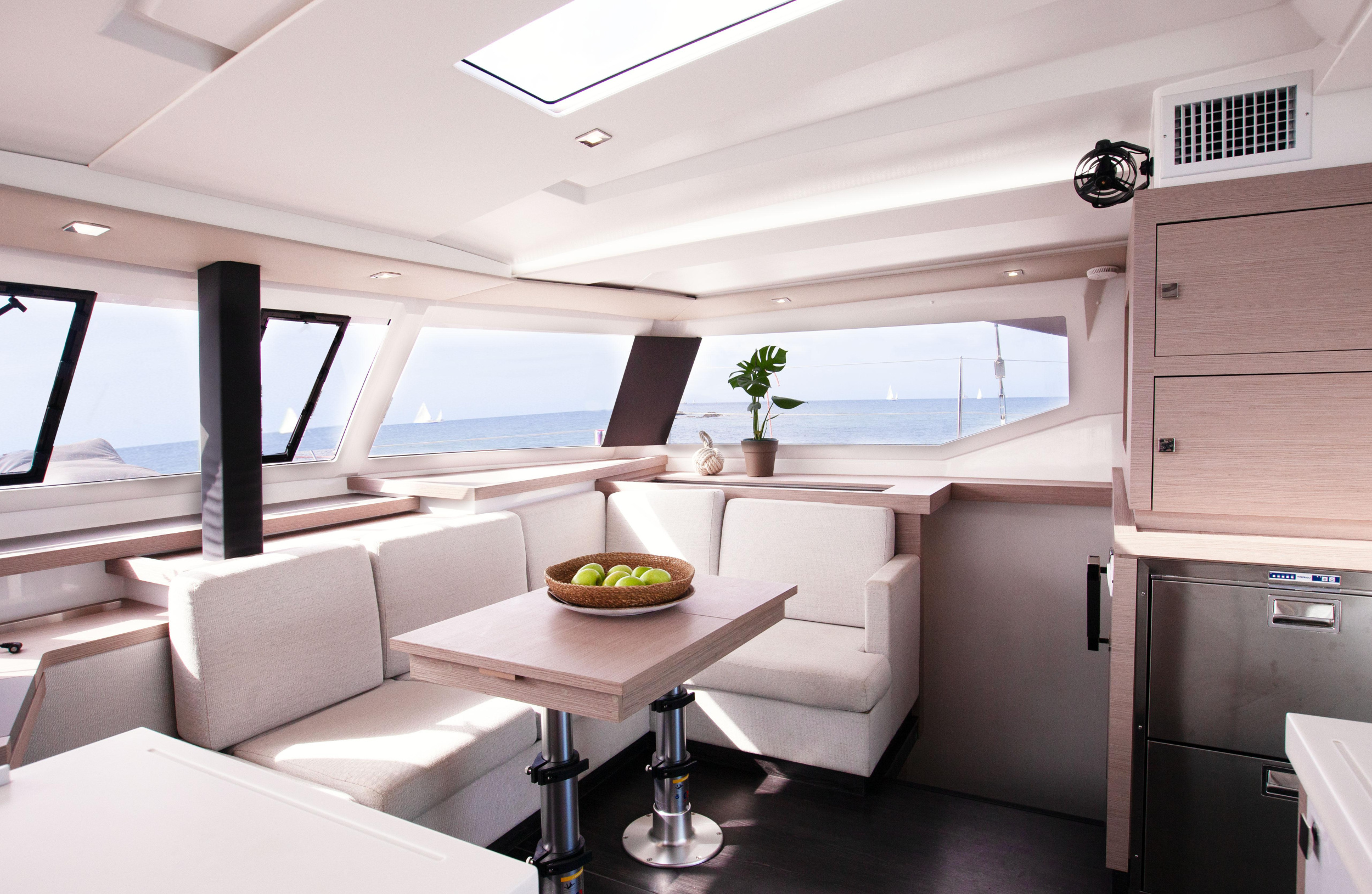 Photo #8 - Fountaine Pajot Astrea 42 - 4 + 2 cab. (Argo I) in Paros - 37449