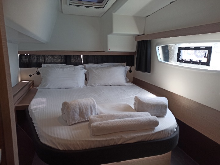 Photo #11 - Fountaine Pajot Isla 40 - 4 + 1 cab. (Almiriki) in Paros - 37476