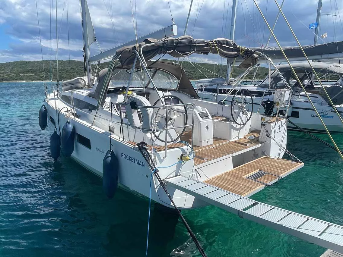 Sun Odyssey 410 - 3 cab. (Rocketman)  - 2