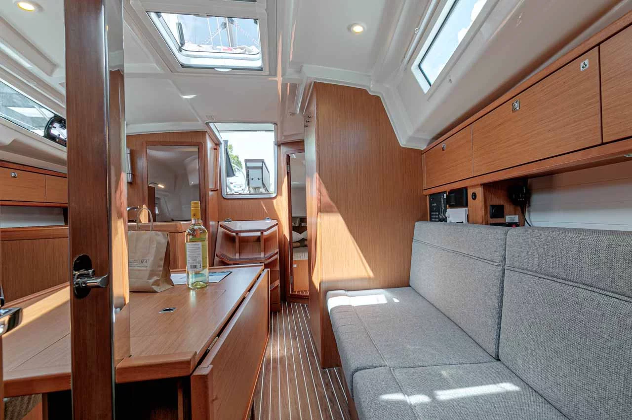 Bavaria Cruiser 34 (Galway Girl)  - 14