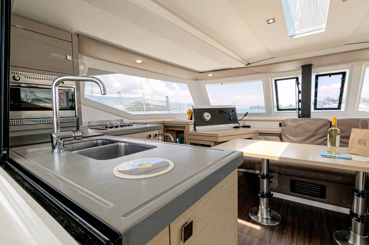 Photo #15 - Fountaine Pajot Lucia 40 - 4 cab. (Servus) in Korfu - 37515