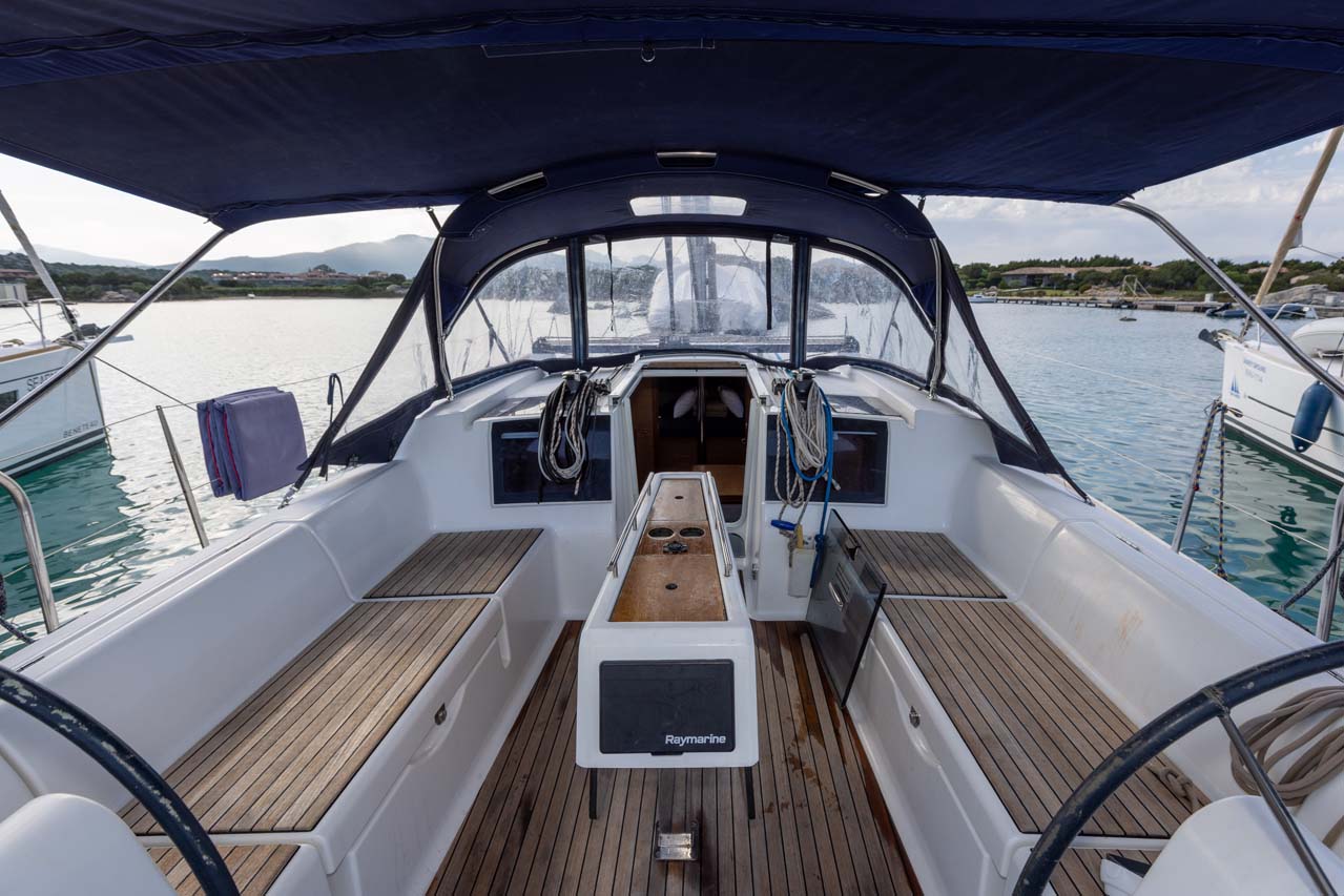 Photo #5 - Dufour 382 GL (Something Stupid) in Marina dell'Isola - 37524