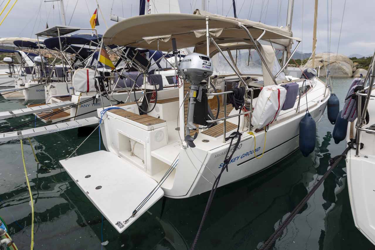 Photo #4 - Dufour 360 GL - 3 cab. (Shakey Ground) in Marina dell'Isola - 37530