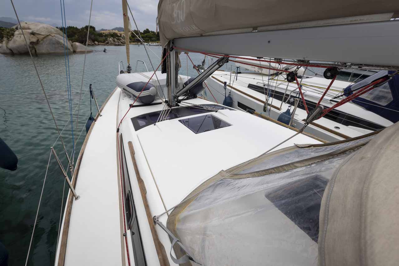 Photo #5 - Dufour 360 GL - 3 cab. (Shakey Ground) in Marina dell'Isola - 37530