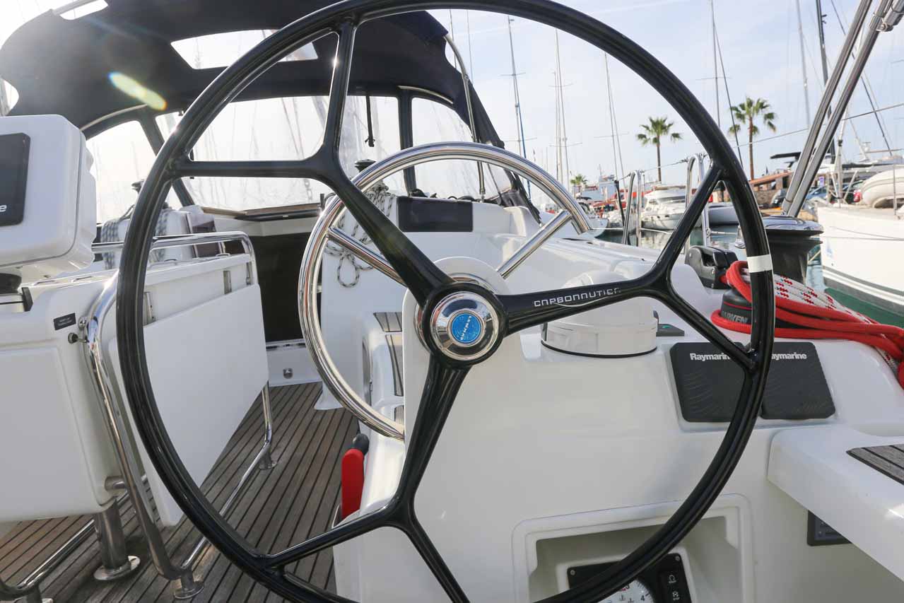 Photo #5 - Sun Odyssey 419 - 3 cab. (Sunny) in Palma - 37534