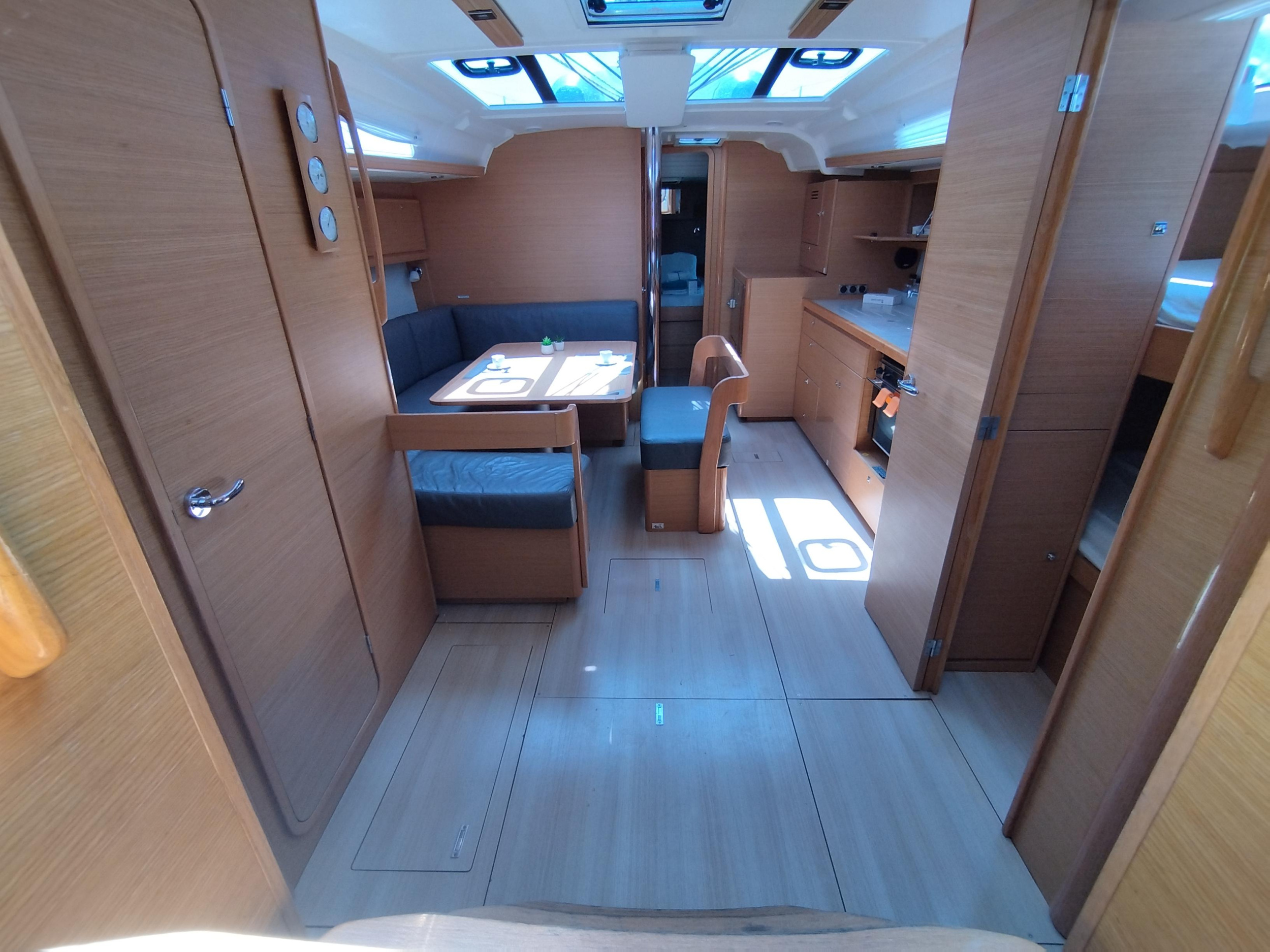Photo #2 - Dufour 430 (Billywig) in Porto Rotondo - 37550
