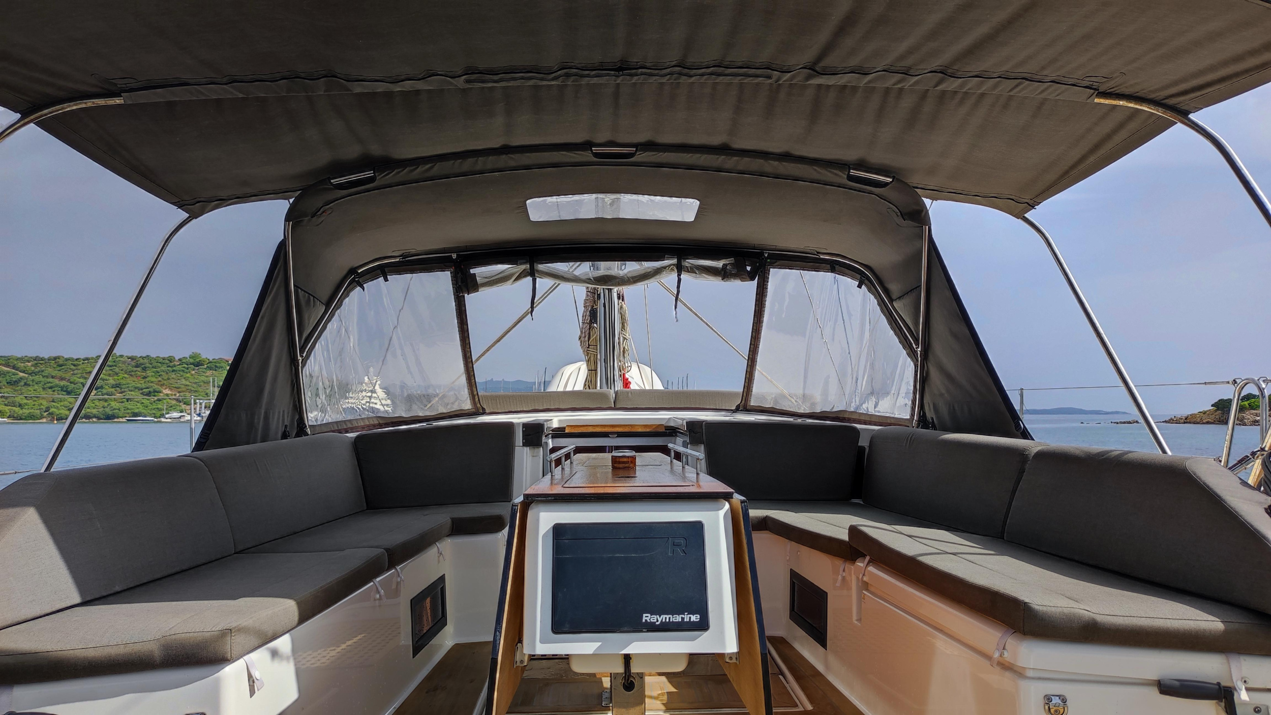 Photo #8 - Dufour 530 (Gryffindor) in Porto Rotondo - 37566