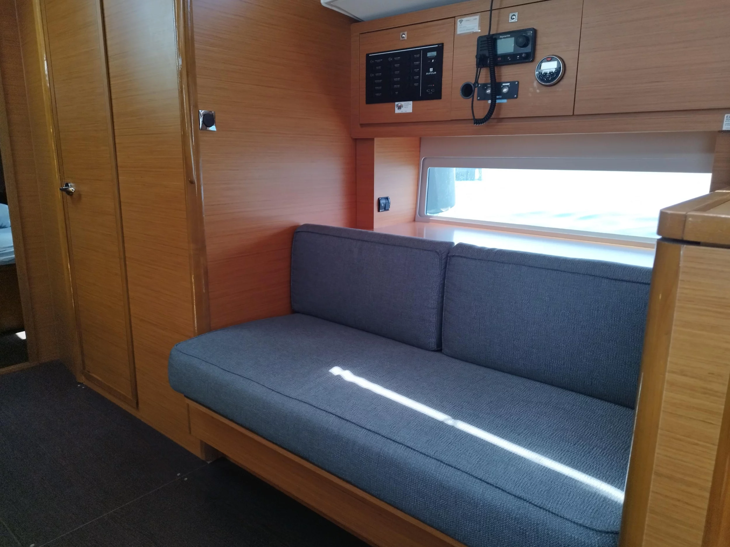 Dufour 470 - 3 cab. (Euphoria)  - 10