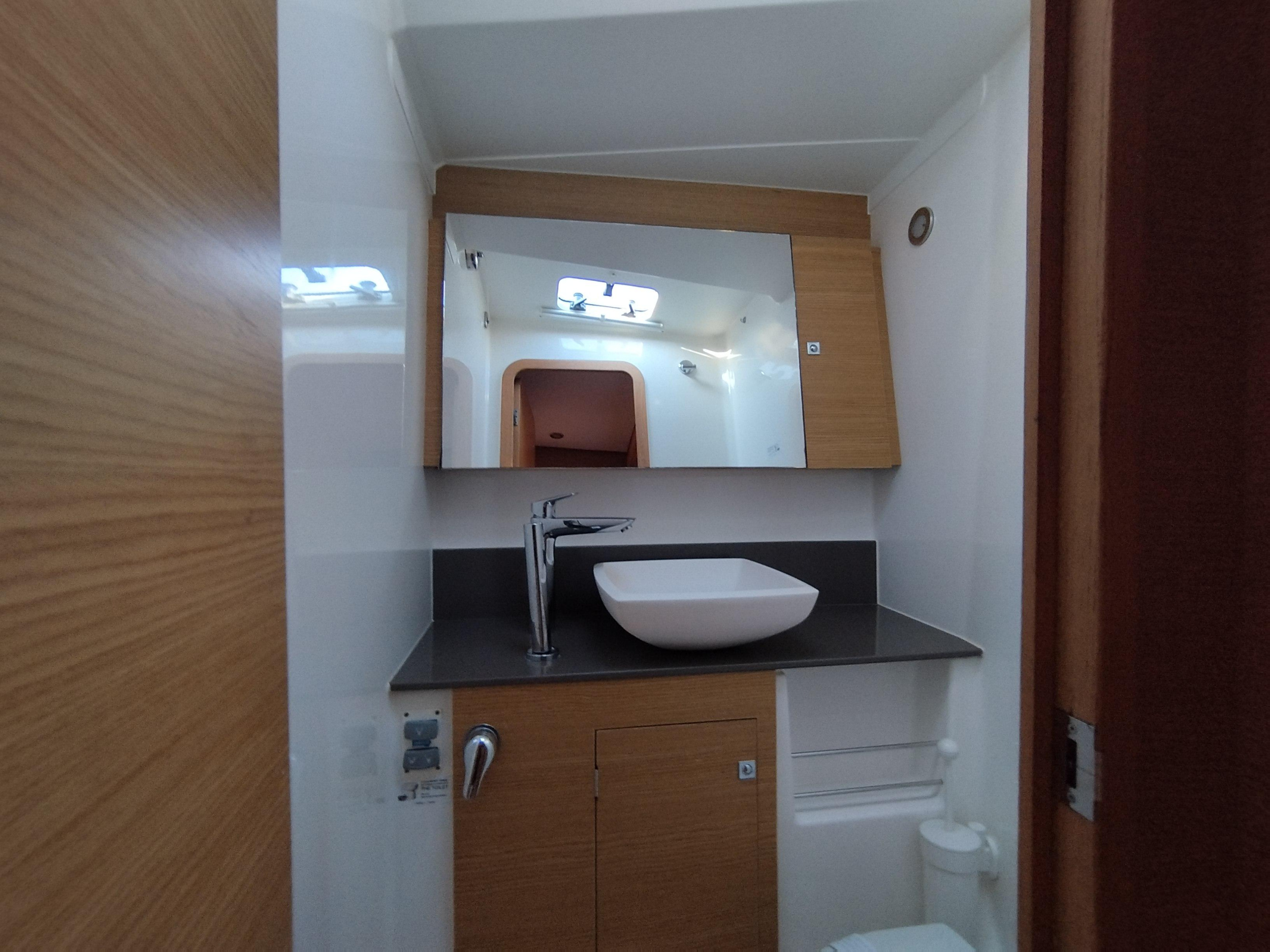 Photo #28 - Dufour 56 Exclusive - 5 + 1 cab. (Nakupenda) en Porto Rotondo - 37572