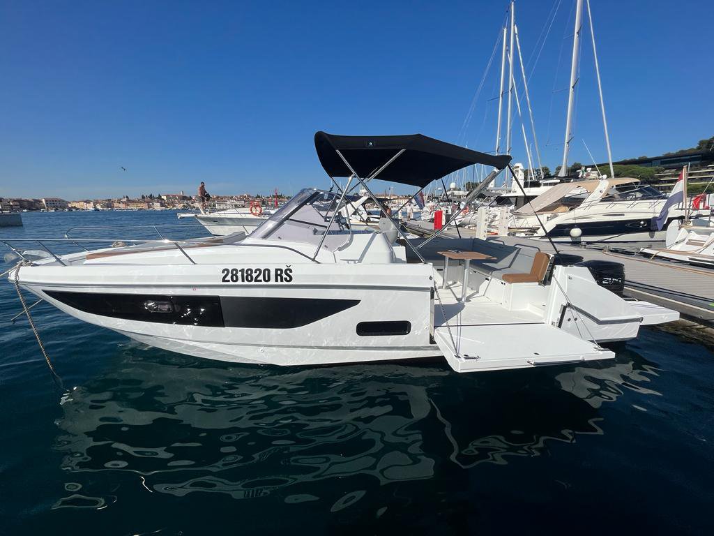 Photo #4 - Flyer 9 SUNdeck (Flyer 9) en Rovinj - 37579