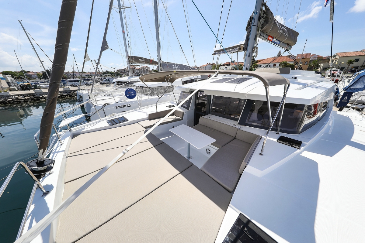 Photo #4 - Bali 4.2 - 4 + 1 cab. (Supernova) in Biograd - 37582