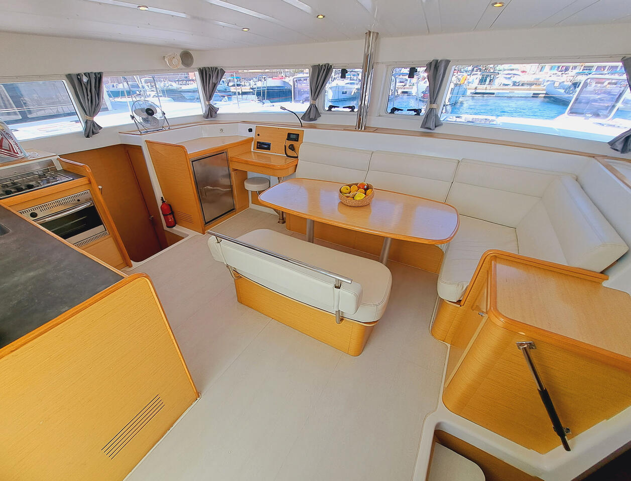 Photo #10 - Lagoon 421 - 4 + 2 cab. (The Mob) en Sant Antoni de Portmany - 37593