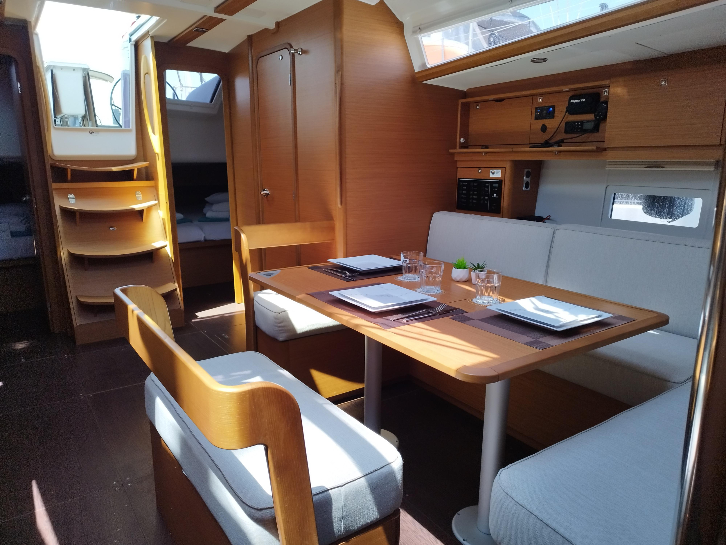 Photo #8 - Dufour 430 (Thymus) en Porto Rotondo - 37594