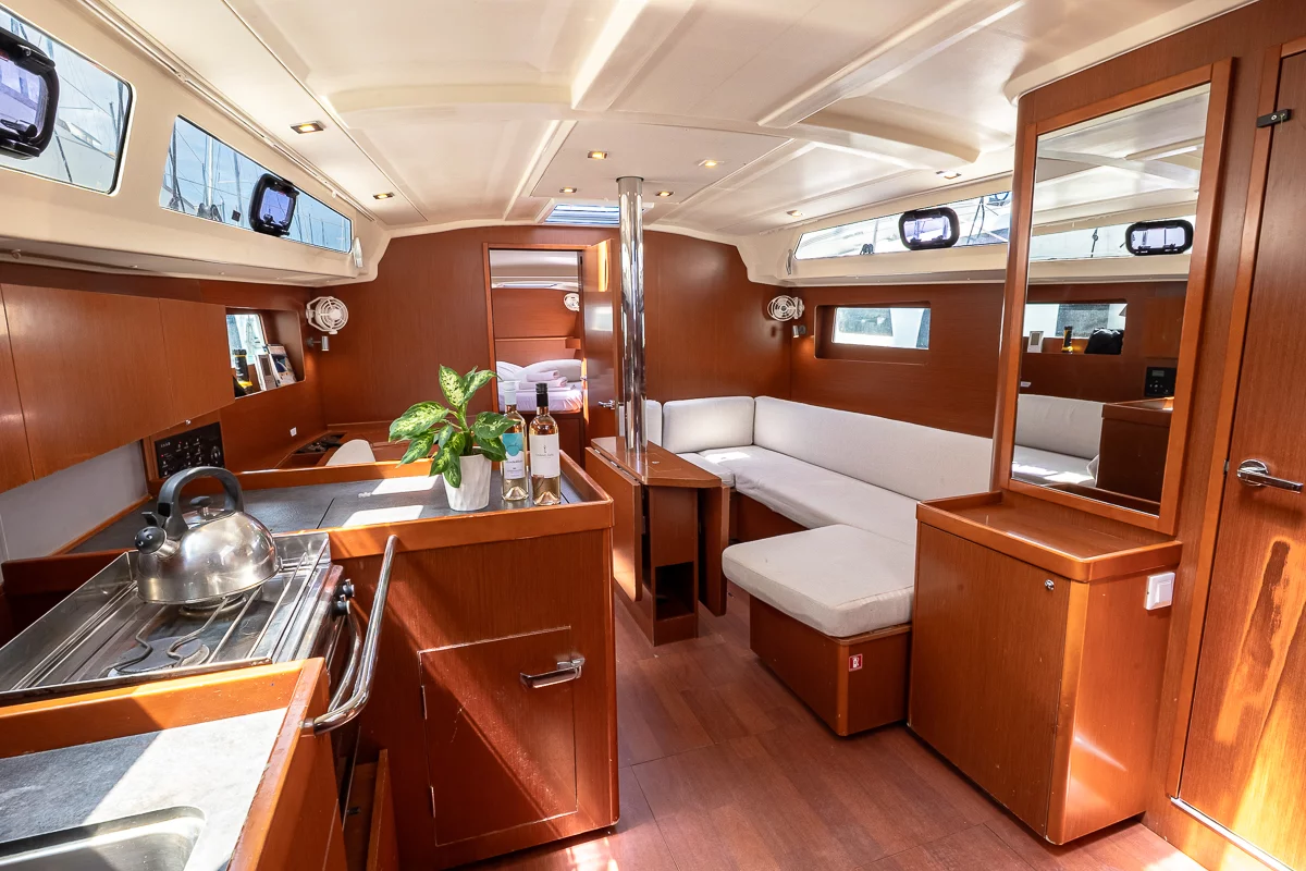 Oceanis 41.1 (Peace)  - 9
