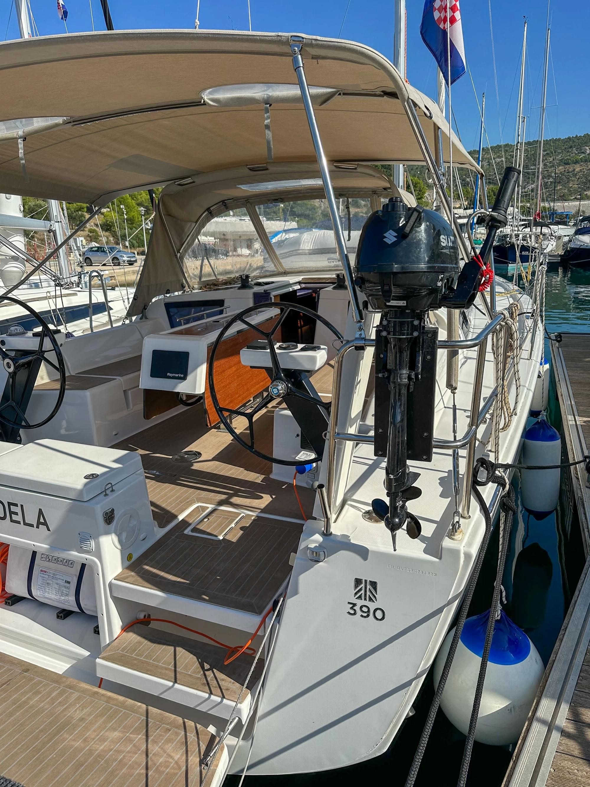 Photo #4 - Dufour 390 GL (Andela) in Primosten - 37632