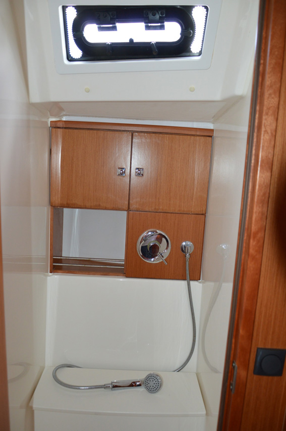 Photo #21 - Bavaria Cruiser 46 - 4 cab. (Mami) in Tropea - 37641