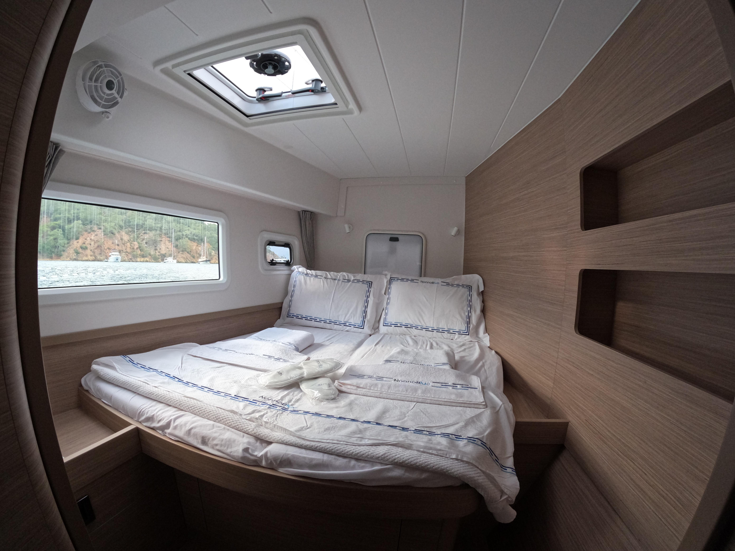 Photo #5 - Lagoon 42 - 4 + 2 cab. (Rena) in Gocek - 37645