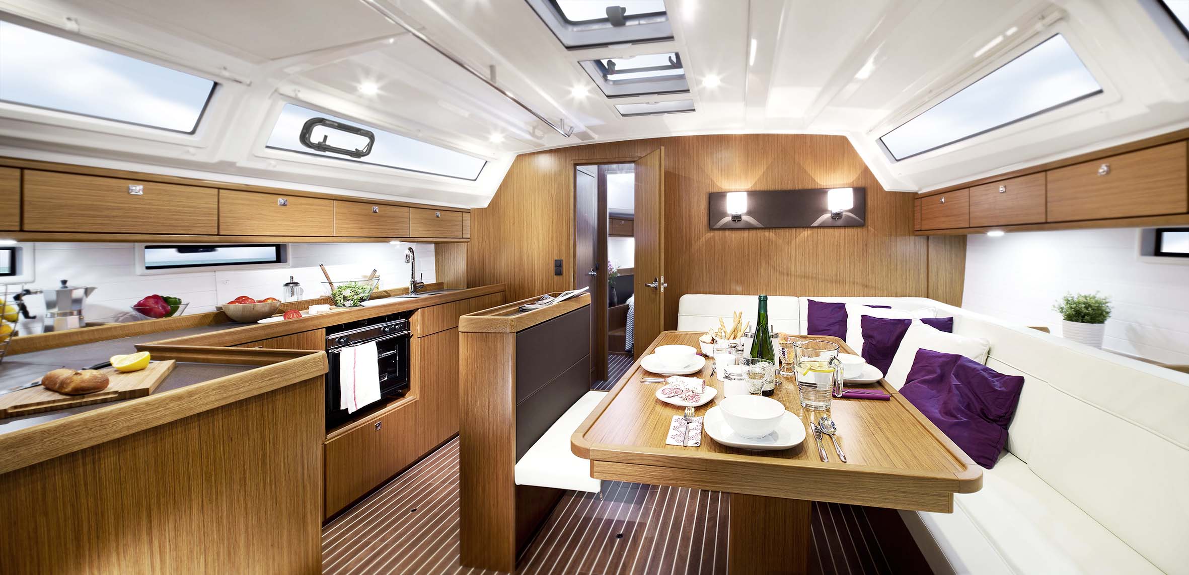 Photo #8 - Bavaria Cruiser 46 - 4 cab. (Odysseus) in Athen - 37651
