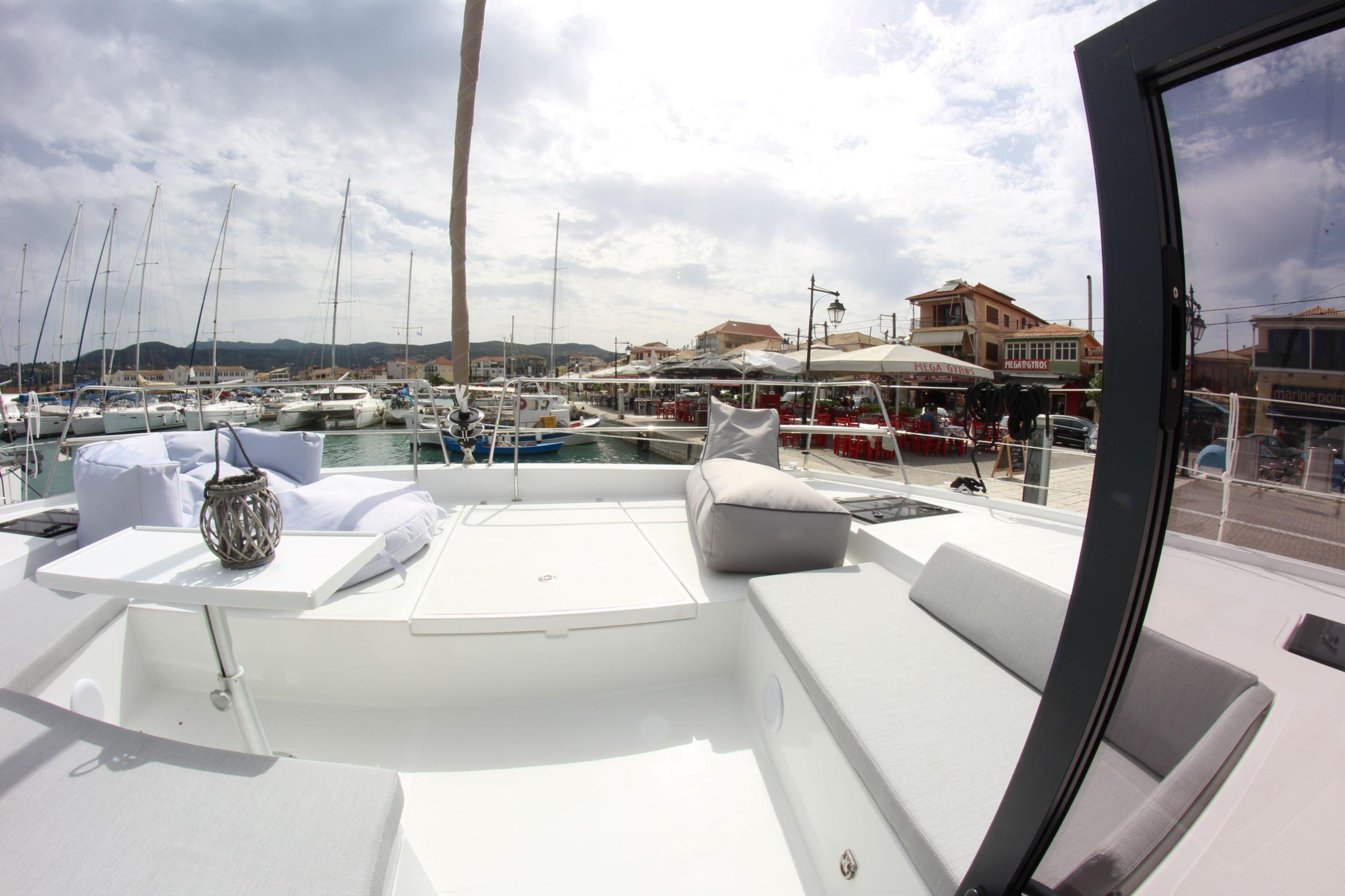 Photo #7 - Bali 4.2 - 4 + 2 cab. (Blue Navy) in Lefkada - 37672