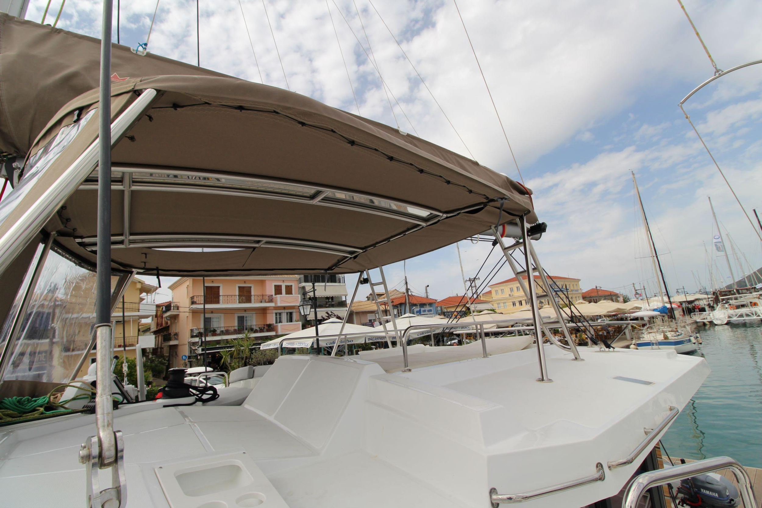 Photo #9 - Bali 4.2 - 4 + 2 cab. (Blue Navy) in Lefkada - 37672
