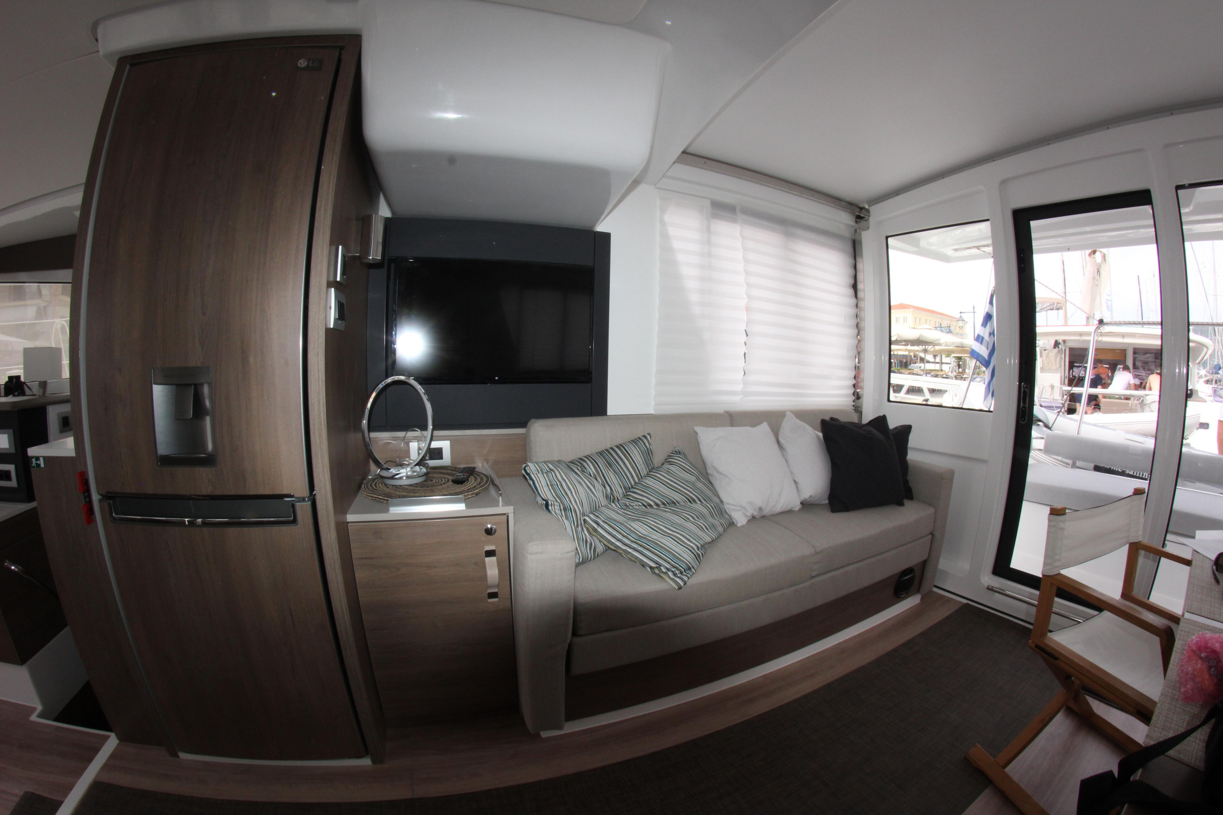 Photo #12 - Bali 4.2 - 4 + 2 cab. (Blue Navy) in Lefkada - 37672