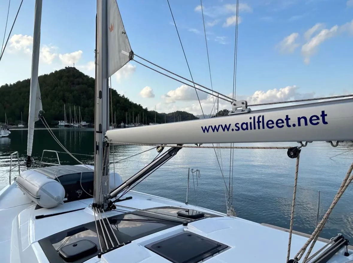 Dufour 390 GL (Sail Corvus)  - 4