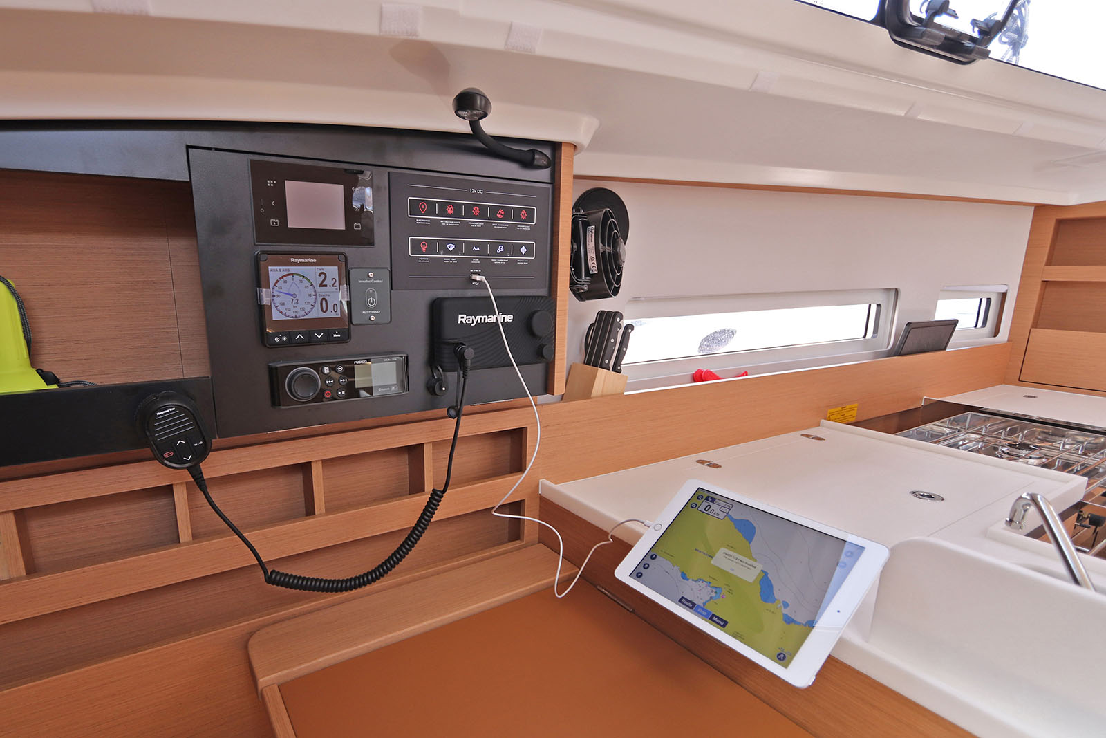 Photo #10 - Sun Odyssey 410 - 3 cab. (Paris) in Lavrion - 37725