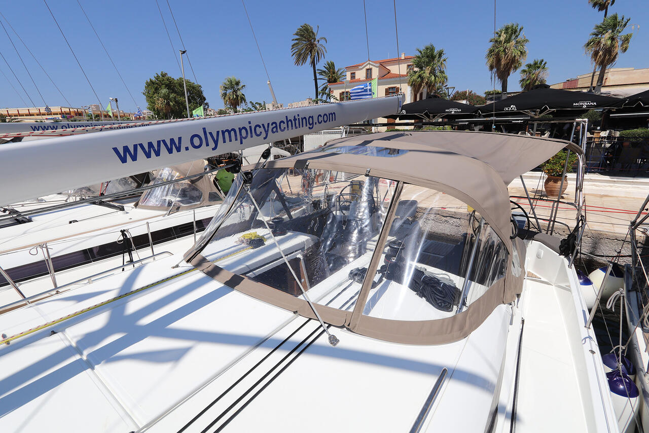 Photo #4 - Sun Odyssey 490 - 5 cab. (Menelaos) en Lavrion - 37726