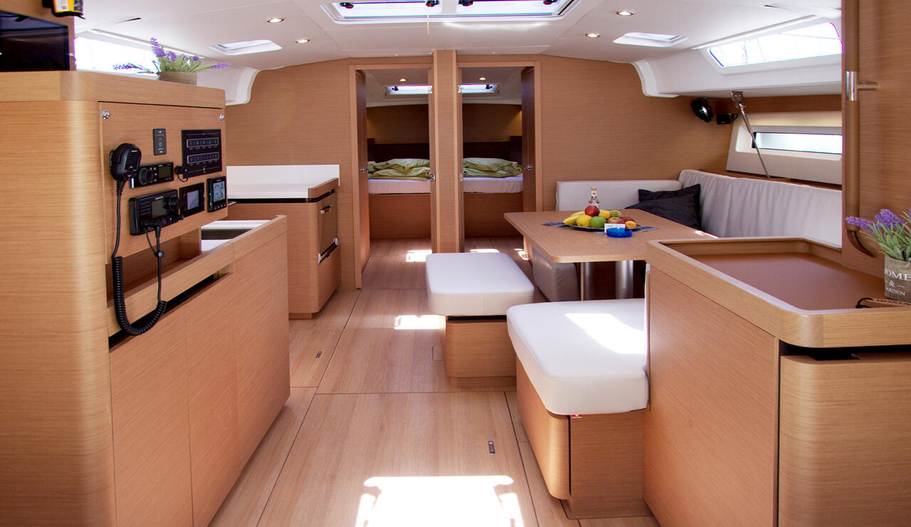 Photo #5 - Sun Odyssey 490 - 5 cab. (Menelaos) en Lavrion - 37726
