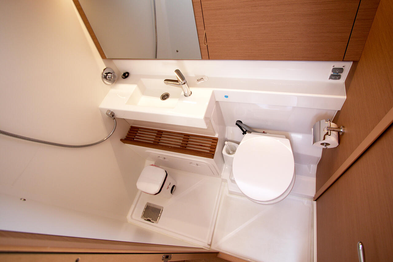 Photo #11 - Sun Odyssey 490 - 5 cab. (Menelaos) en Lavrion - 37726