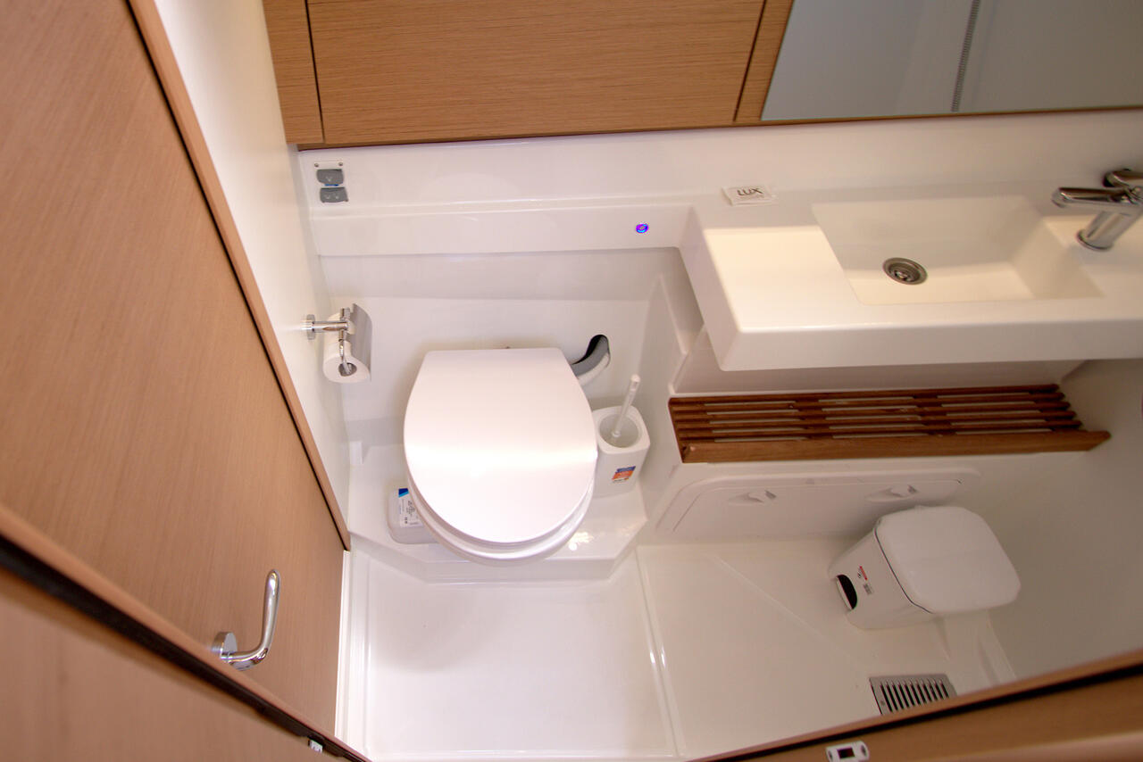 Photo #12 - Sun Odyssey 490 - 5 cab. (Menelaos) en Lavrion - 37726