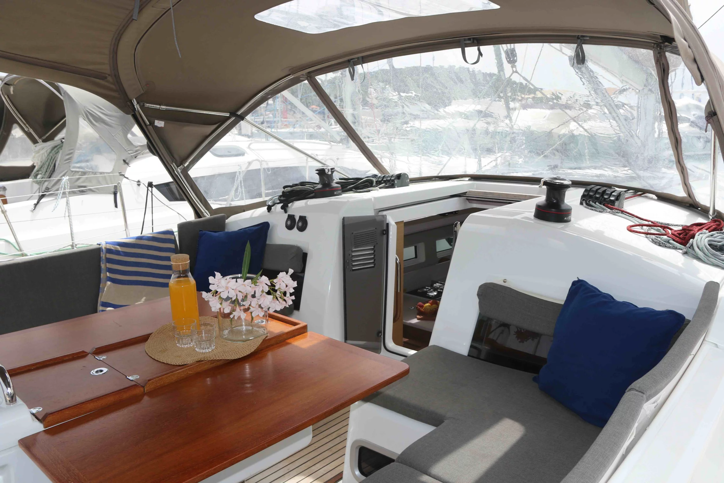Sun Odyssey 440 - 3 cab. (Bohemian Rhapsody)  - 3