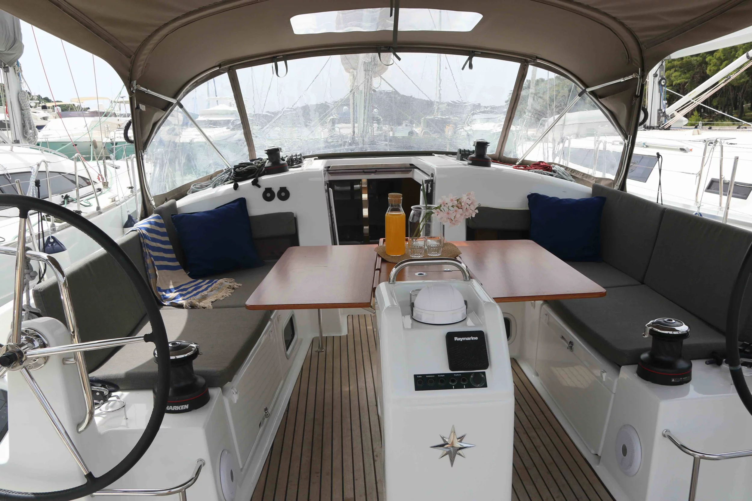 Sun Odyssey 440 - 3 cab. (Bohemian Rhapsody)  - 4