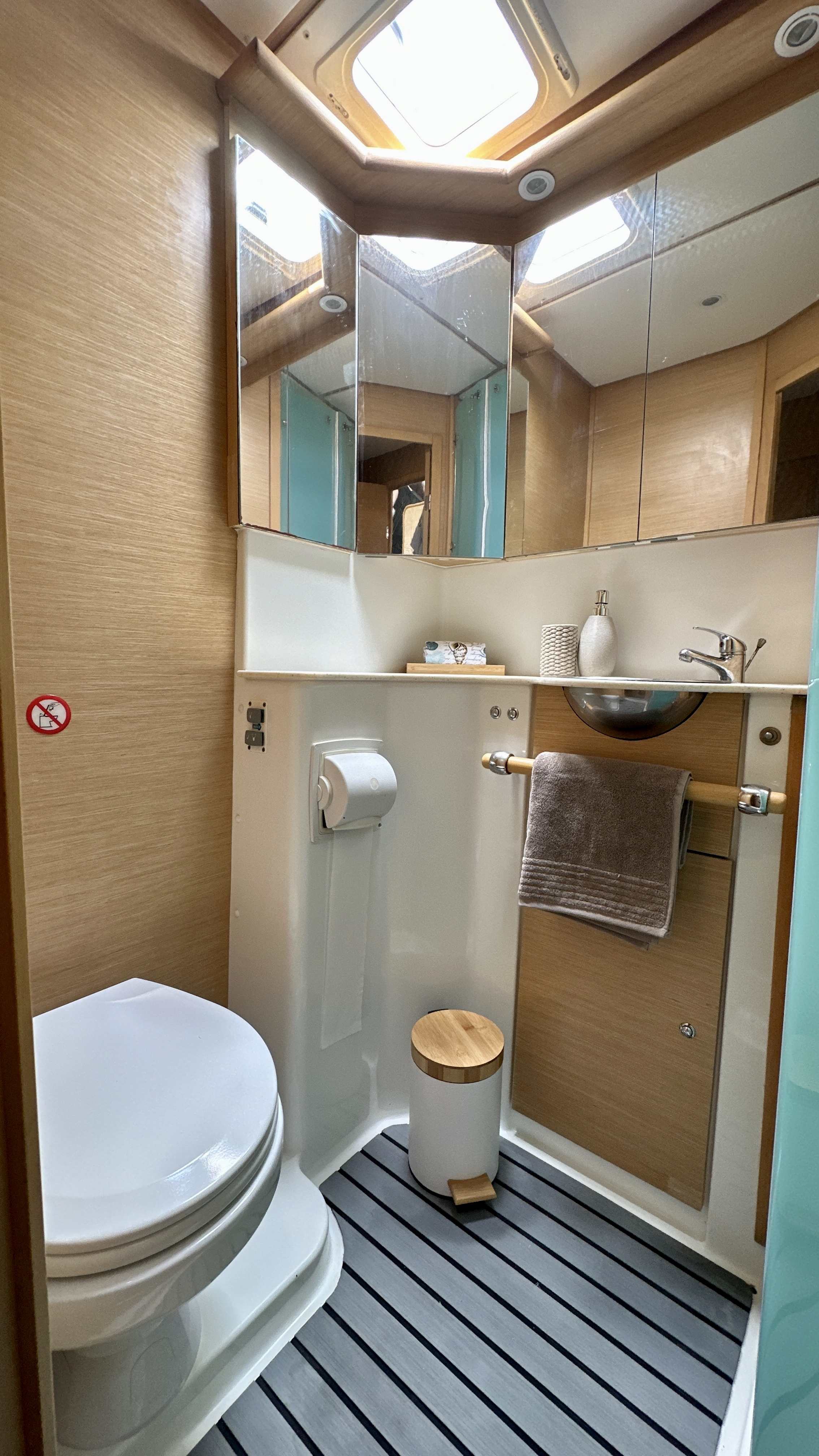 Photo #18 - Lagoon 500 - 4 cab. (Infinity) in Paleros - 37742