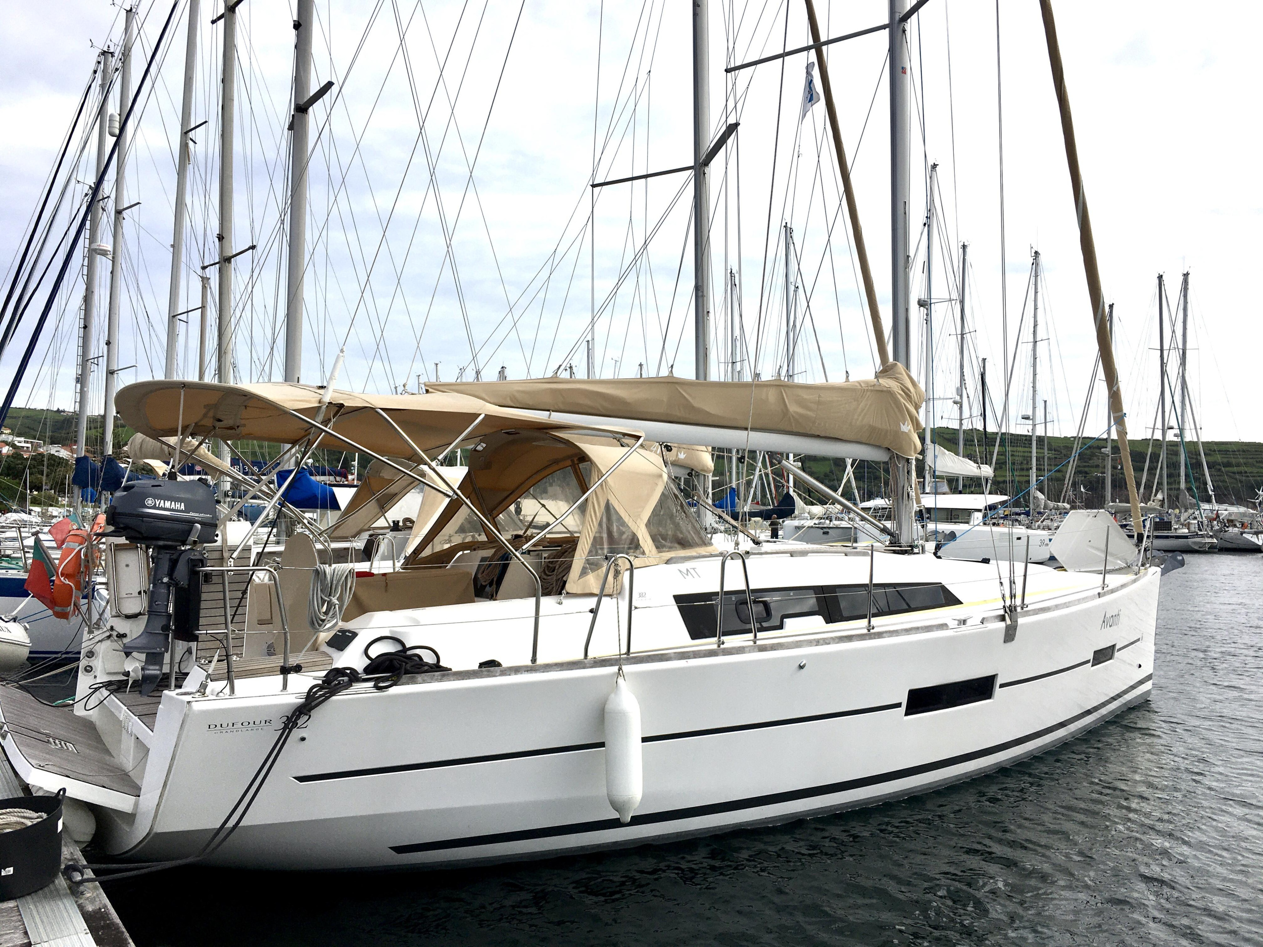 Photo #9 - Dufour 382 GL (Avanti) in Faial - 37746