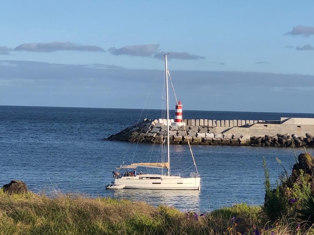 Photo #10 - Dufour 382 GL (Avanti) in Faial - 37746