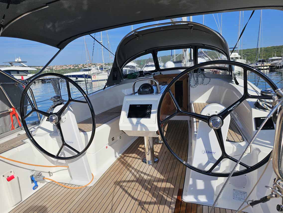 Photo #5 - Bavaria Cruiser 34 - 2 cab. (Suleika) in Krk - 37749