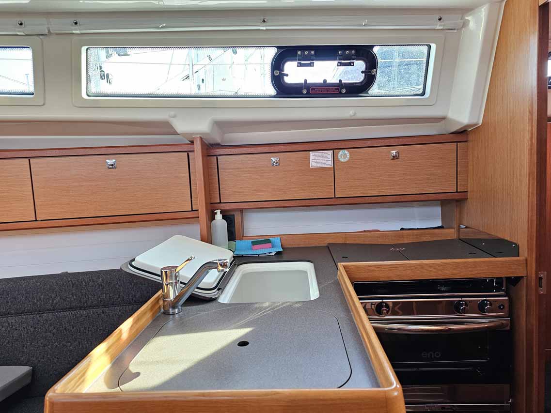 Photo #10 - Bavaria Cruiser 34 - 2 cab. (Suleika) in Krk - 37749