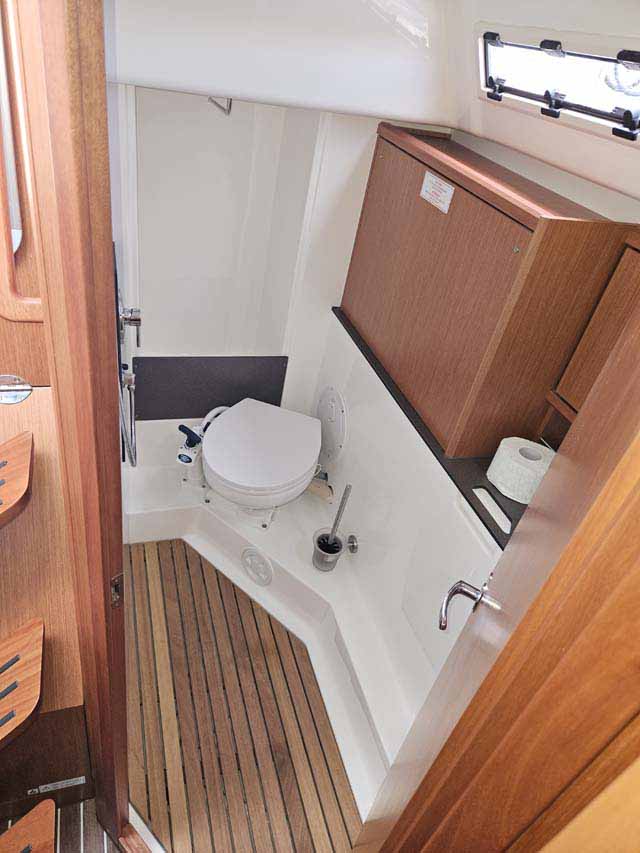 Photo #15 - Bavaria Cruiser 34 - 2 cab. (Suleika) in Krk - 37749