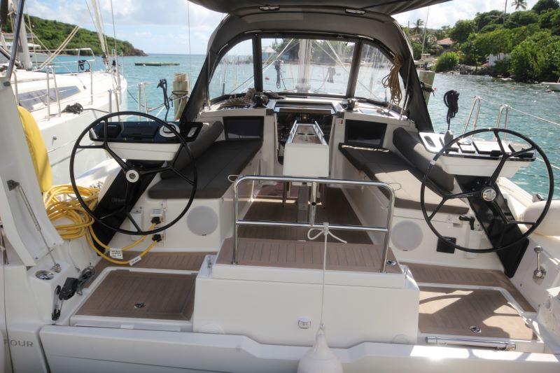 Photo #6 - Dufour 37 - 2 cab. (Easy Wind) in St. Thomas - 37754