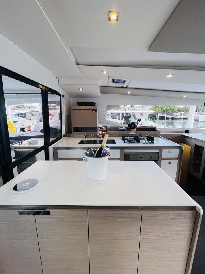 Photo #6 - Fountaine Pajot Aura 51 (Hoylah) en Nanny Cay - 37755