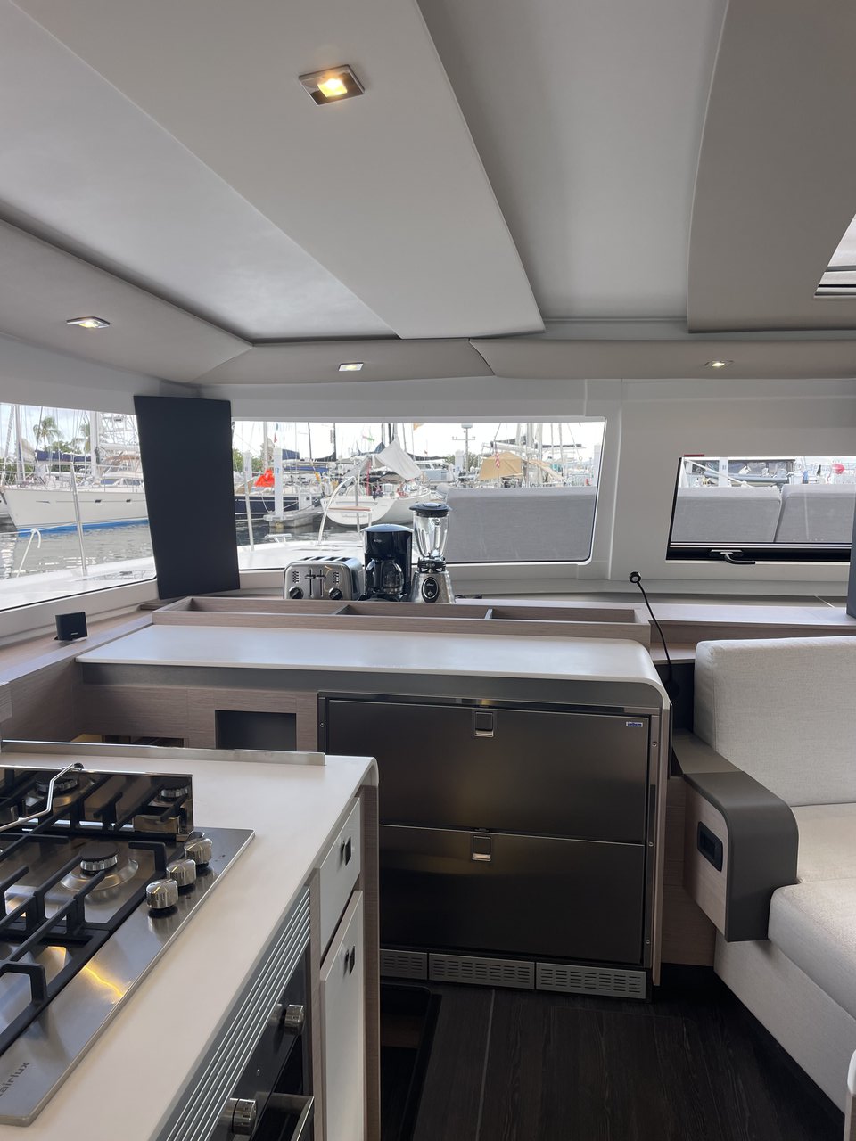 Photo #8 - Fountaine Pajot Aura 51 (Hoylah) en Nanny Cay - 37755